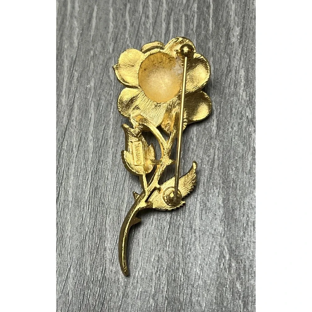 Vintage TRIFARI Gold Tone‎ Rose Flower Stem Brooch Pin Brushed Finish Floral